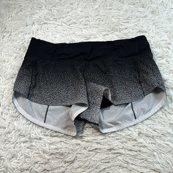 Lululemon Speed Up Short *2.5" Ombre Speckle Stop Print Speed Short White - Picture 1 of 7